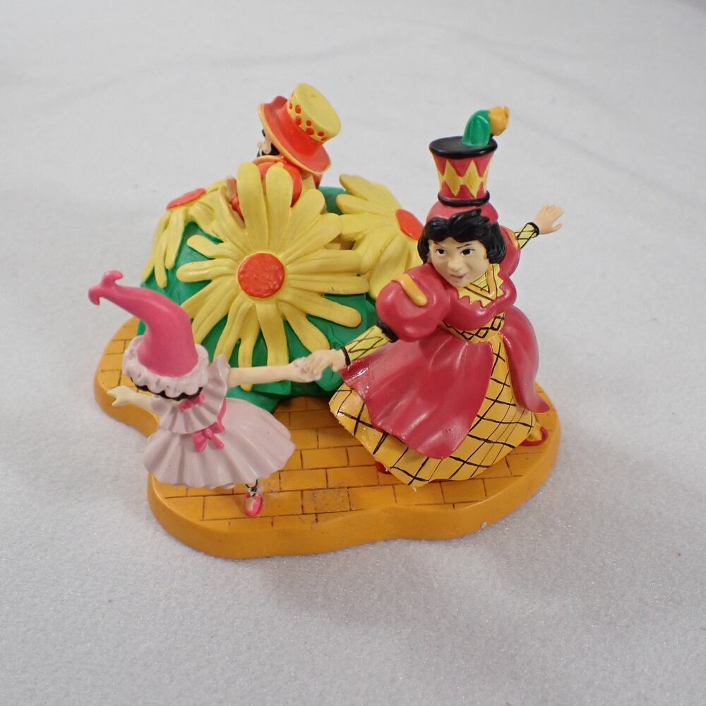 Dept 56 Wizard of Oz 4-Piece We're Not in Kansas Anymore Lighted Set 59350 w/Box - Picture 8 of 16